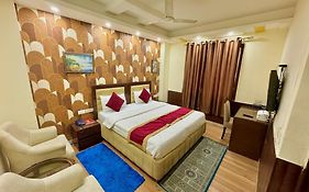 Hotel Vista Inn, Karol Bagh, New Delhi - Near Metro